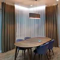 Штори, що відчуваються